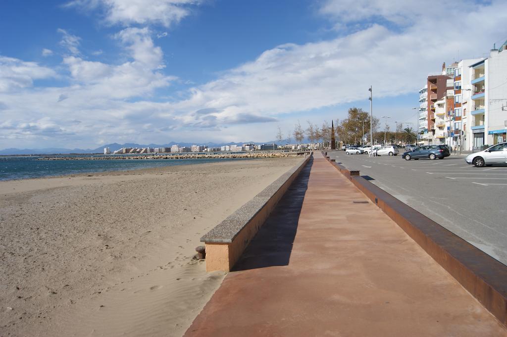 Апартаменты Agi Sant Antoni Росас Номер фото